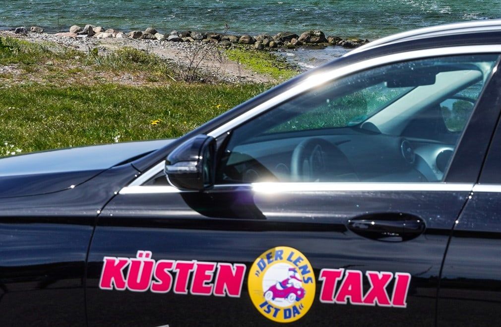 Küsten-Taxi vor dem Graswarder